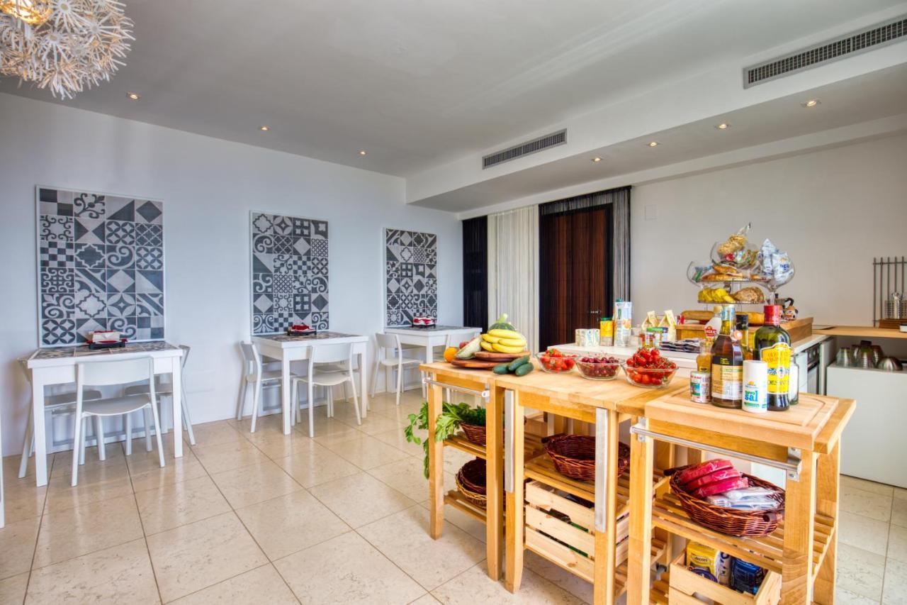 Residenze Longhi Bed & Breakfast Васто Екстериор снимка