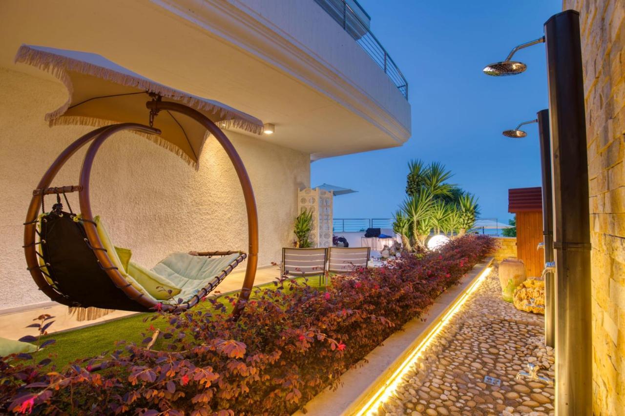 Residenze Longhi Bed & Breakfast Васто Екстериор снимка