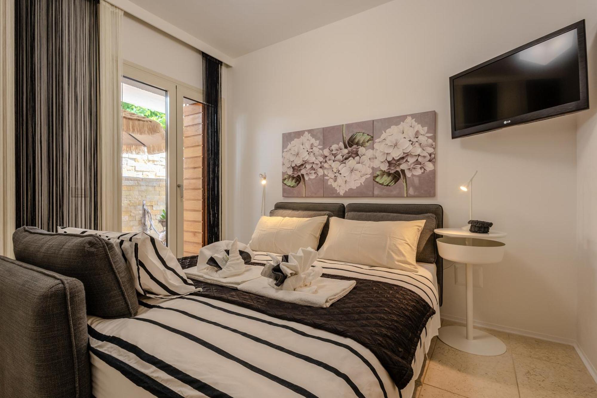 Residenze Longhi Bed & Breakfast Васто Екстериор снимка