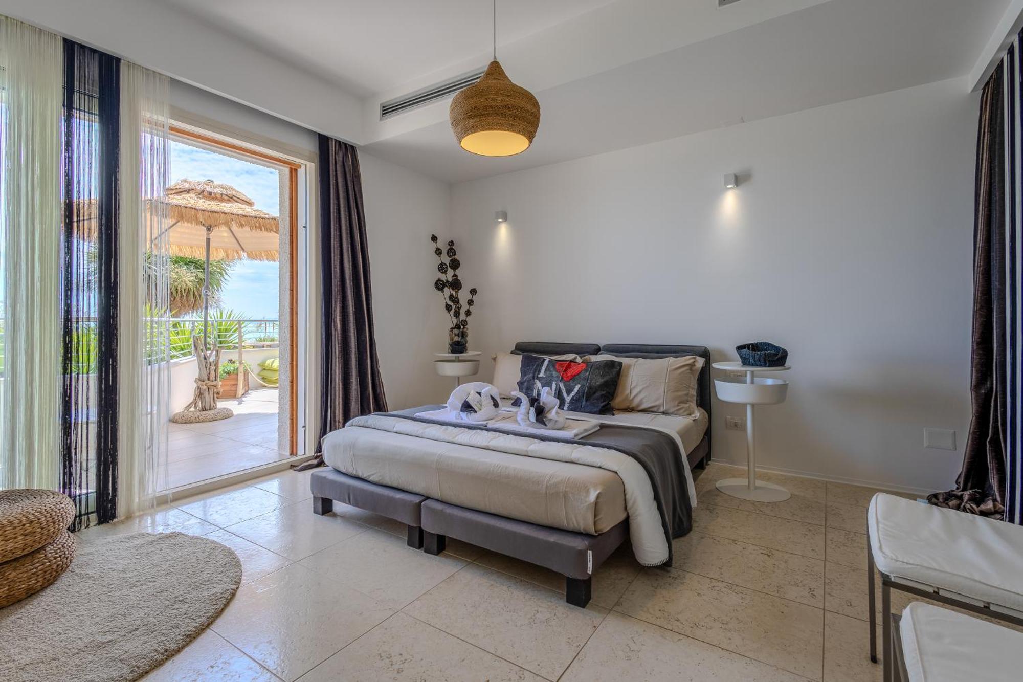 Residenze Longhi Bed & Breakfast Васто Екстериор снимка