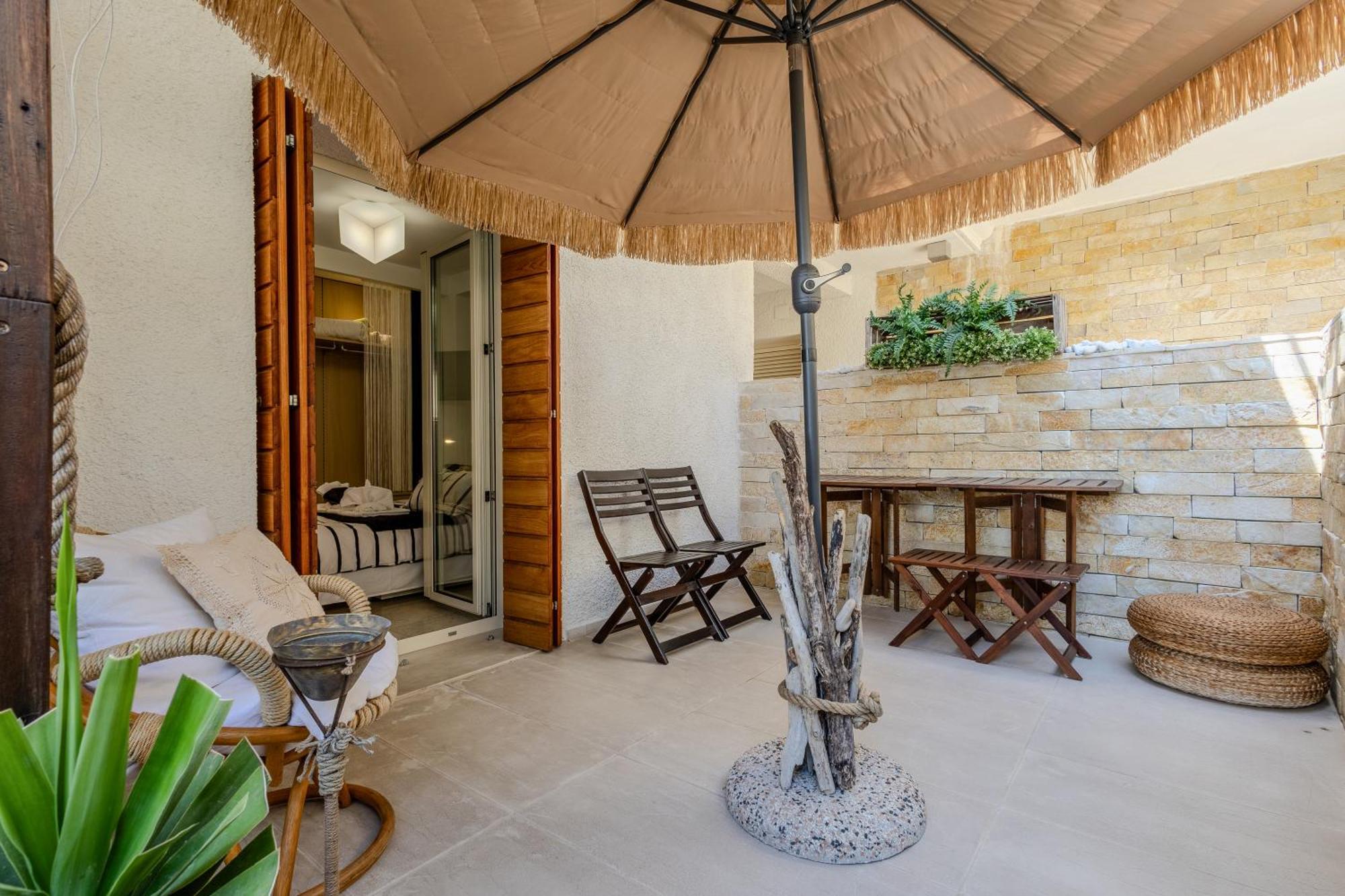 Residenze Longhi Bed & Breakfast Васто Екстериор снимка